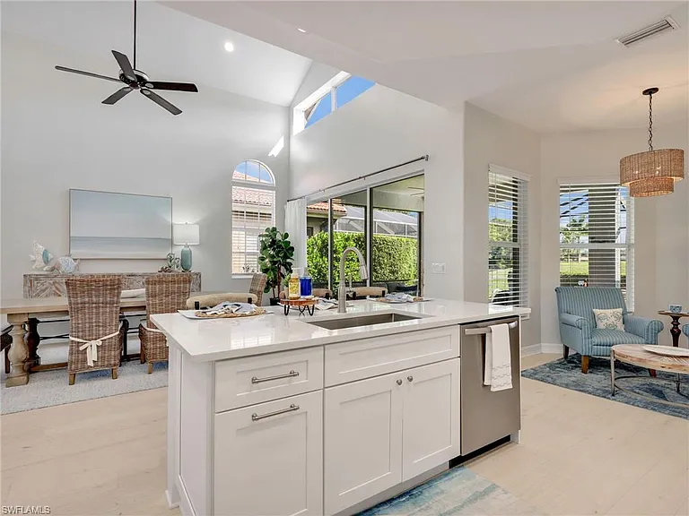 6096 Dogleg Dr — Photo 21