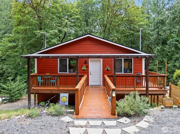 2026 Island Drive NW, Olympia, WA 98502