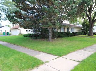 519 Camden Ave, Romeoville, IL 60446