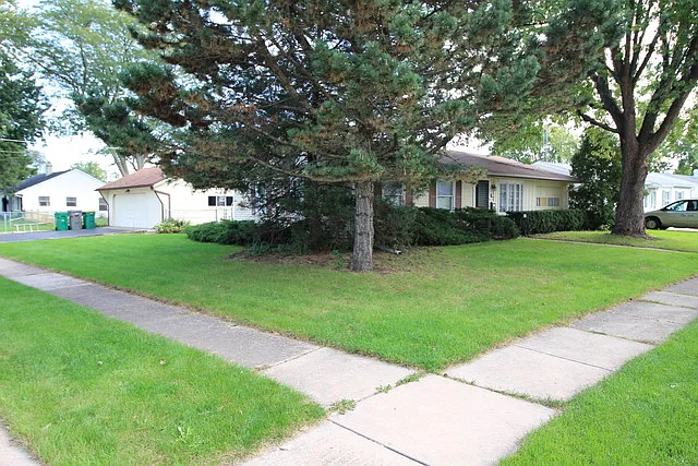 519 Camden Ave photo 1