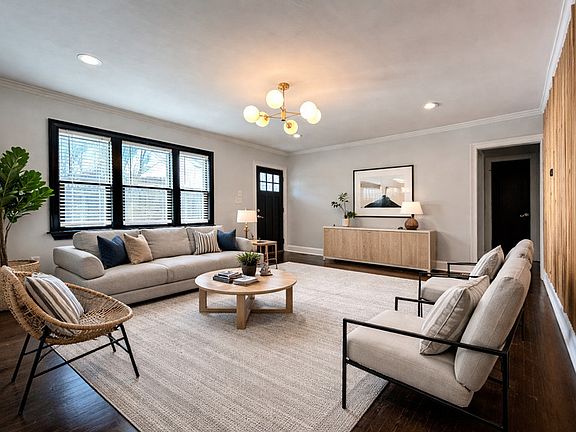 4th image of 1001 Lunsford Pl