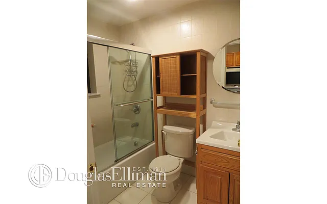 Rented by Douglas Elliman | media 22