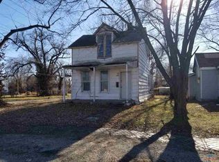 1120 E 9th St, Sedalia, MO 65301