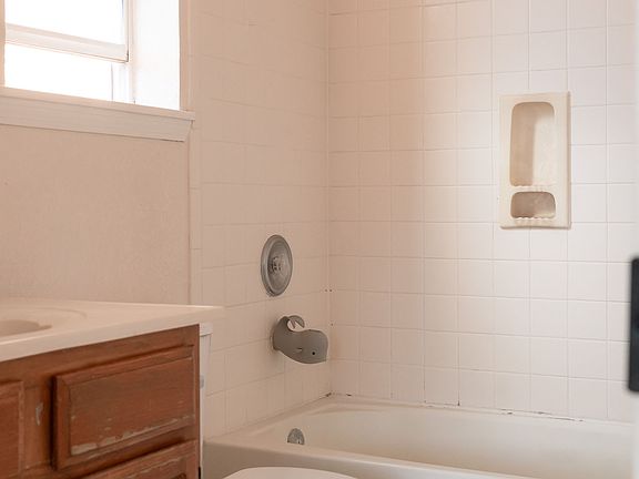 2nd image of 5760 W Valley Cir