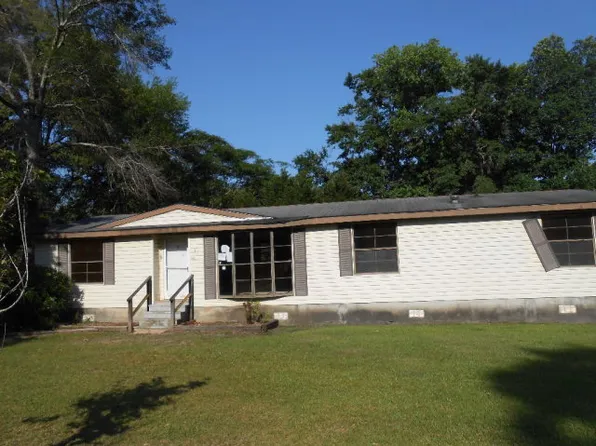 52 Bay Dr, Thomasville, GA 31757