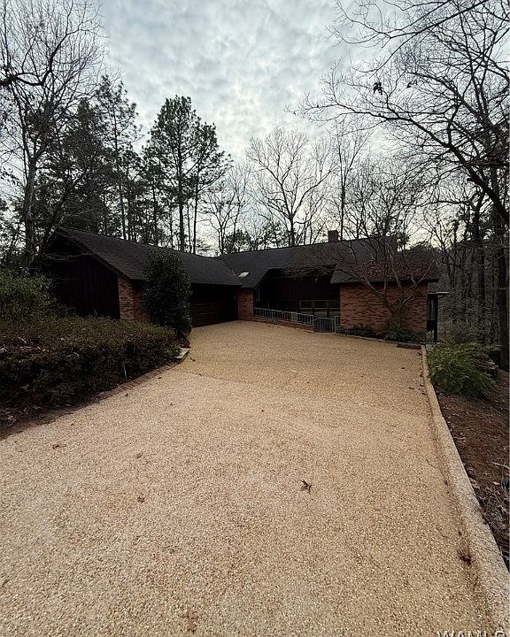 1st image of 9214 Halsey Cir NE