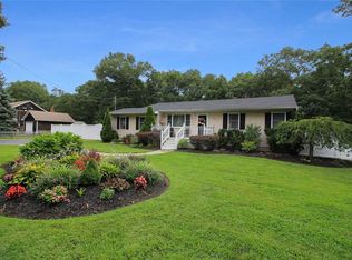 203 Pennsylvania Ave, Medford, NY 11763