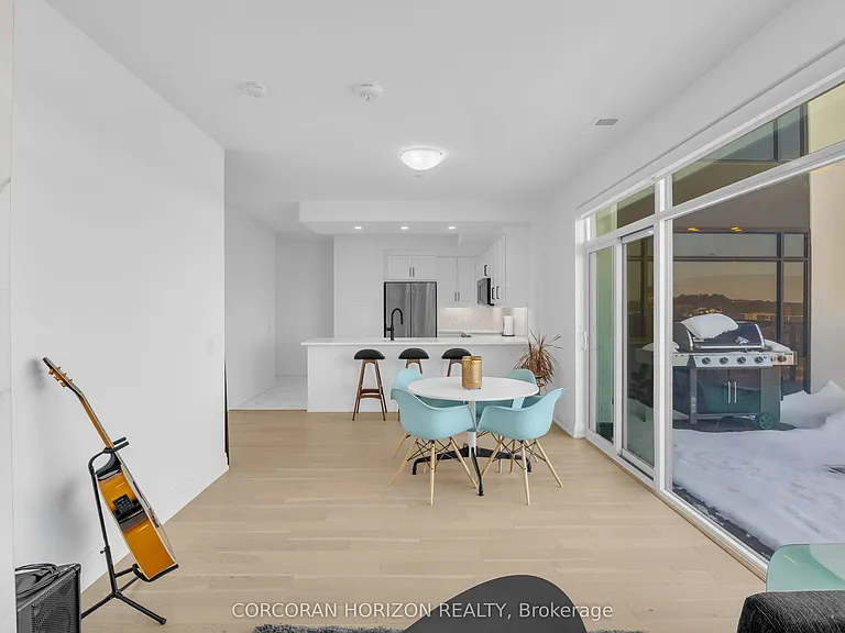 71 Wyndham St S #1105 — Photo 12