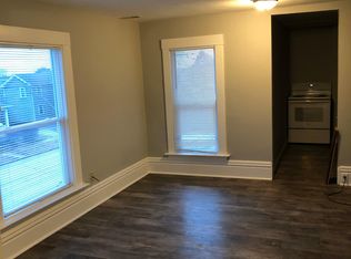 401 6th Ave #B, Sterling, IL 61081