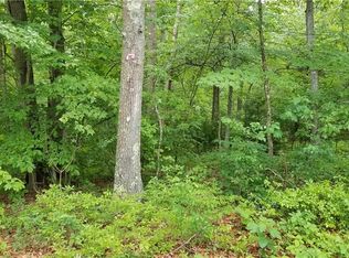 406 Weaver Hill Rd, West Greenwich, RI 02817