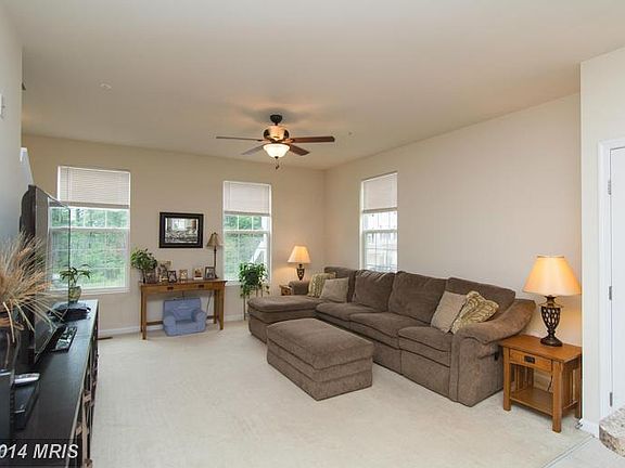 3rd image of 6882 Archibald Dr