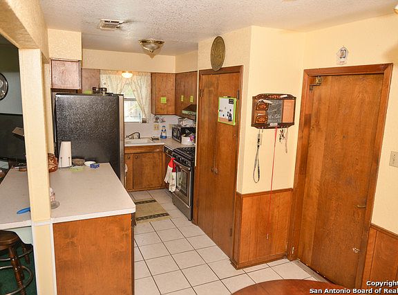5th image of 6307 McKeon Dr