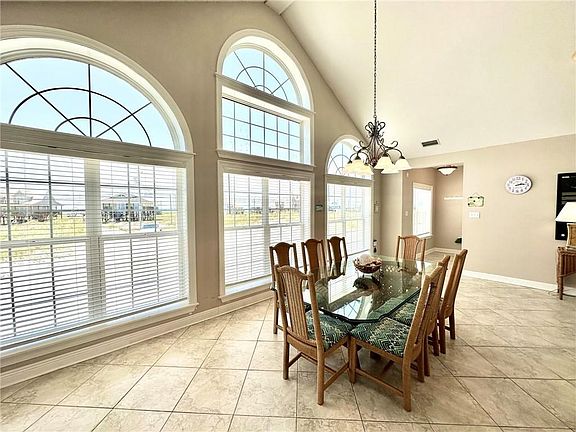 5th image of 2615 Bienville Blvd