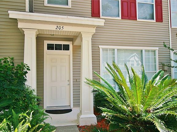 3rd image of 205 Golden Pond Ct