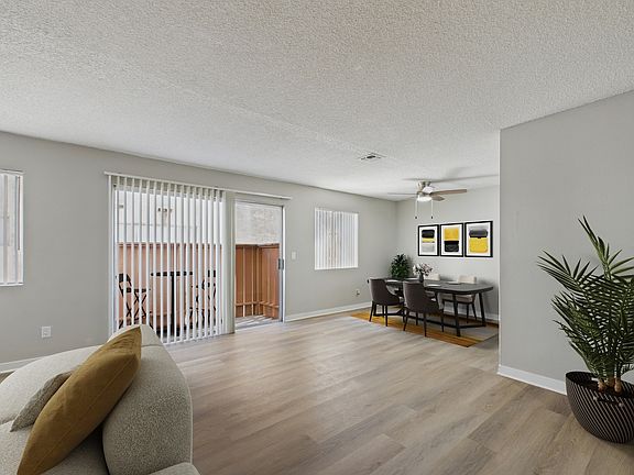 4th image of 15441 Nordhoff St #9