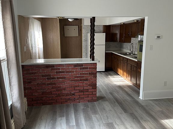 3rd image of 234 N 3rd St #B