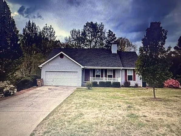 4086 Parks Rd, Flowery Branch, GA 30542