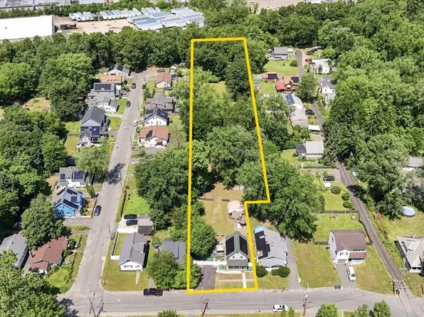 72 Switzer St, Springfield, MA 01109