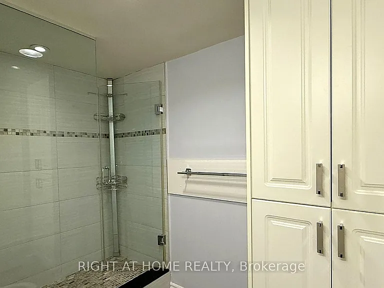 75 Bamburgh Cir #222 — Photo 5