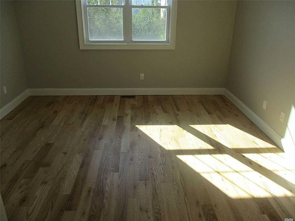 2nd image of 11508 Rockaway Blvd #2A