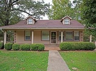 10123 Summit Dr, Rogers, AR 72758