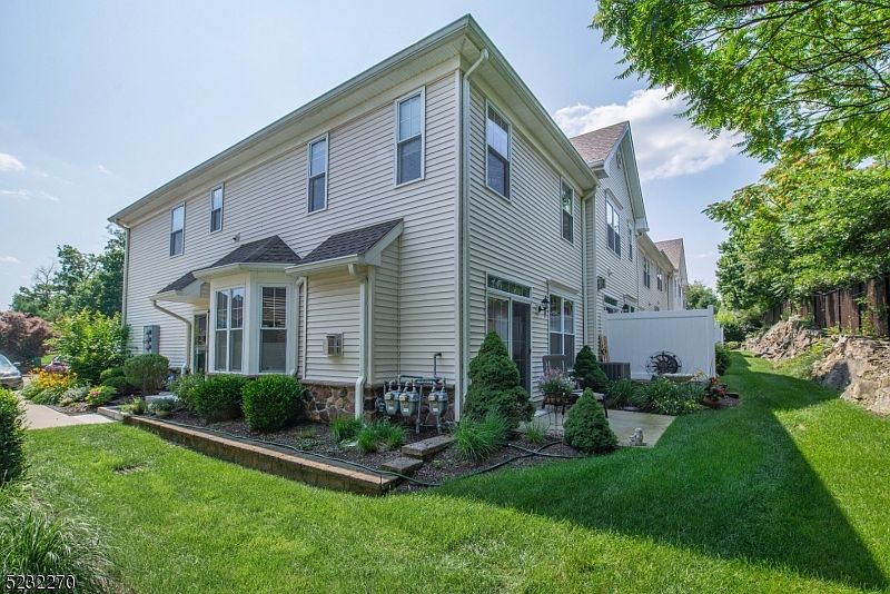 26 Parkside Dr, Wanaque, NJ 07420 Zillow