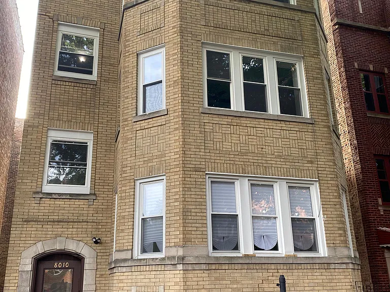 8010 S Drexel Ave #1 — Photo 2