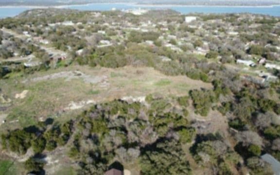 4th image of 151 Bremond