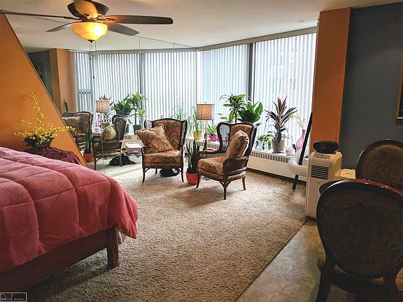 4th image of 8200 E Jefferson Ave APT 1501
