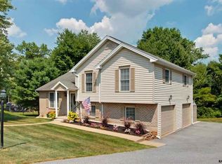 45 Fern Dr, Manchester, PA 17345