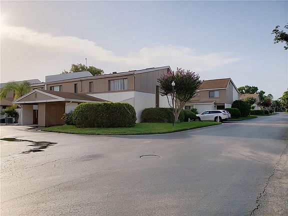 3rd image of 153 Lago Vista Blvd