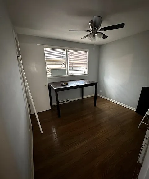 8635 S Burnham Ave — Photo 5