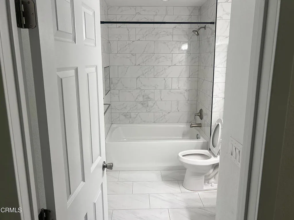 2 bed, 2.0 bath, 780 sqft, $3,000 — Photo 4