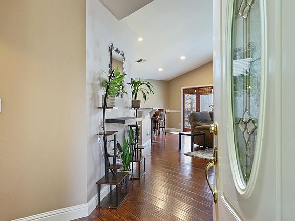 5th image of 1123 Park Terrace Dr