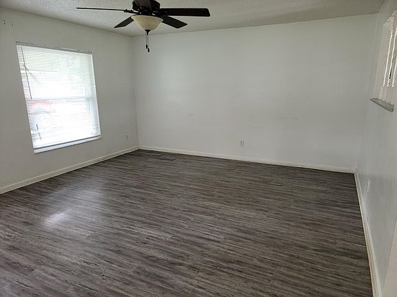 4th image of 5951 SE 108th Pl