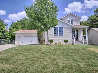 498 Lower Marine Rd, Troy, IL 62294