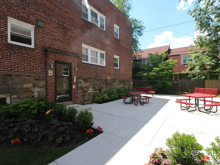 353-357 W Mount Airy Ave — Photo 29