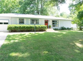 916 W Hadley St, Aurora, MO 65605