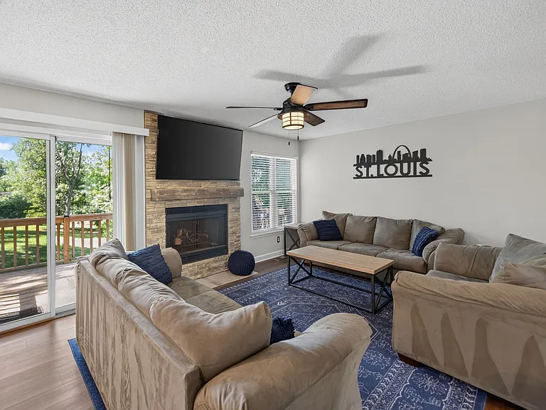 536 Oak Hill Dr — Photo 16