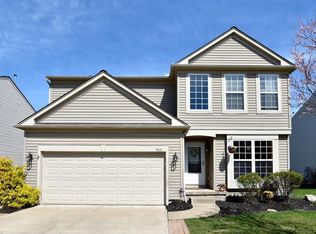9801 Nicole Ln, Olmsted Falls, OH