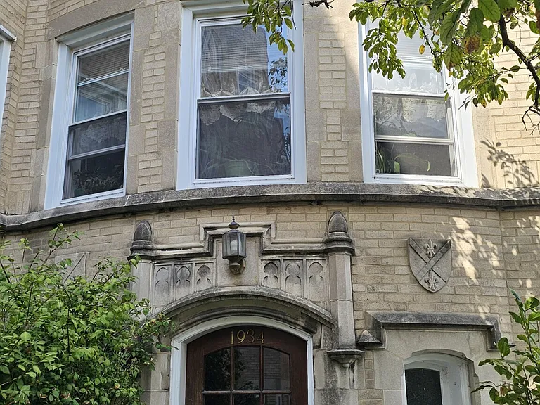 1934 W Estes Ave #1E — Photo 17