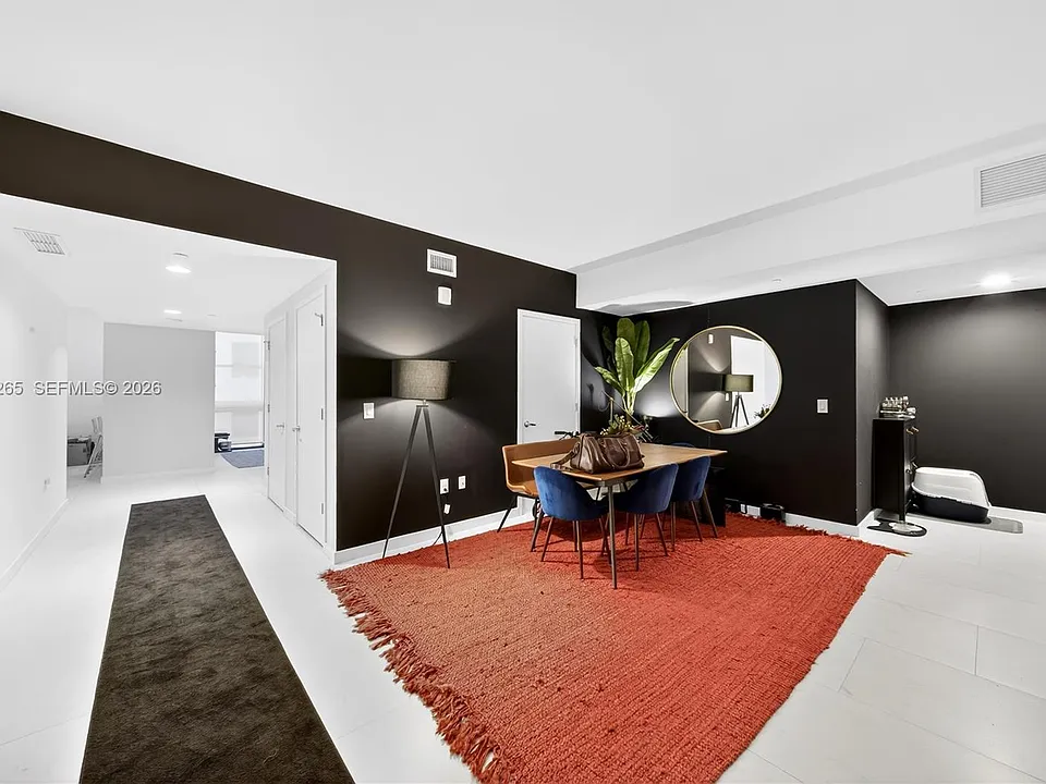 1010 Brickell Ave #2905