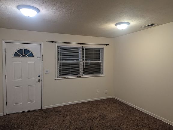 4th image of 19085 Westwood Ave #1/2