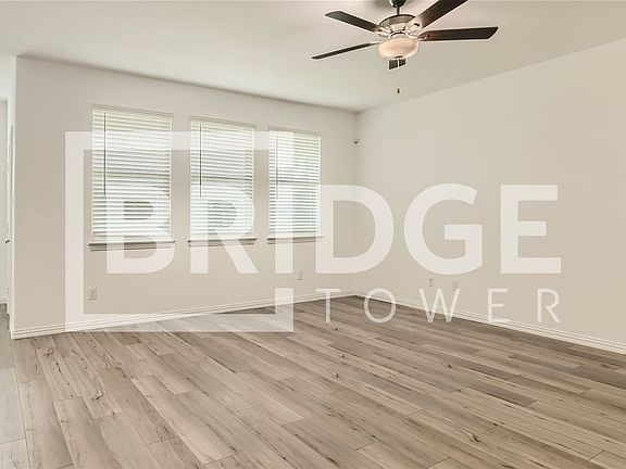 4th image of 2304 Okeefe Dr