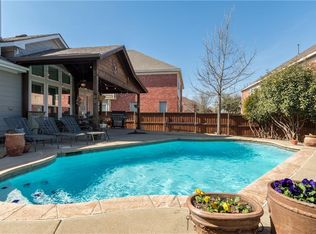 372 Parkvillage Ave, Fairview, TX 75069