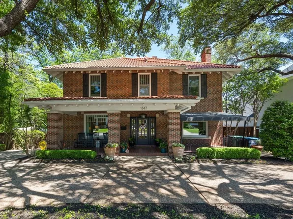 1317 Virginia Pl, Fort Worth, TX 76107