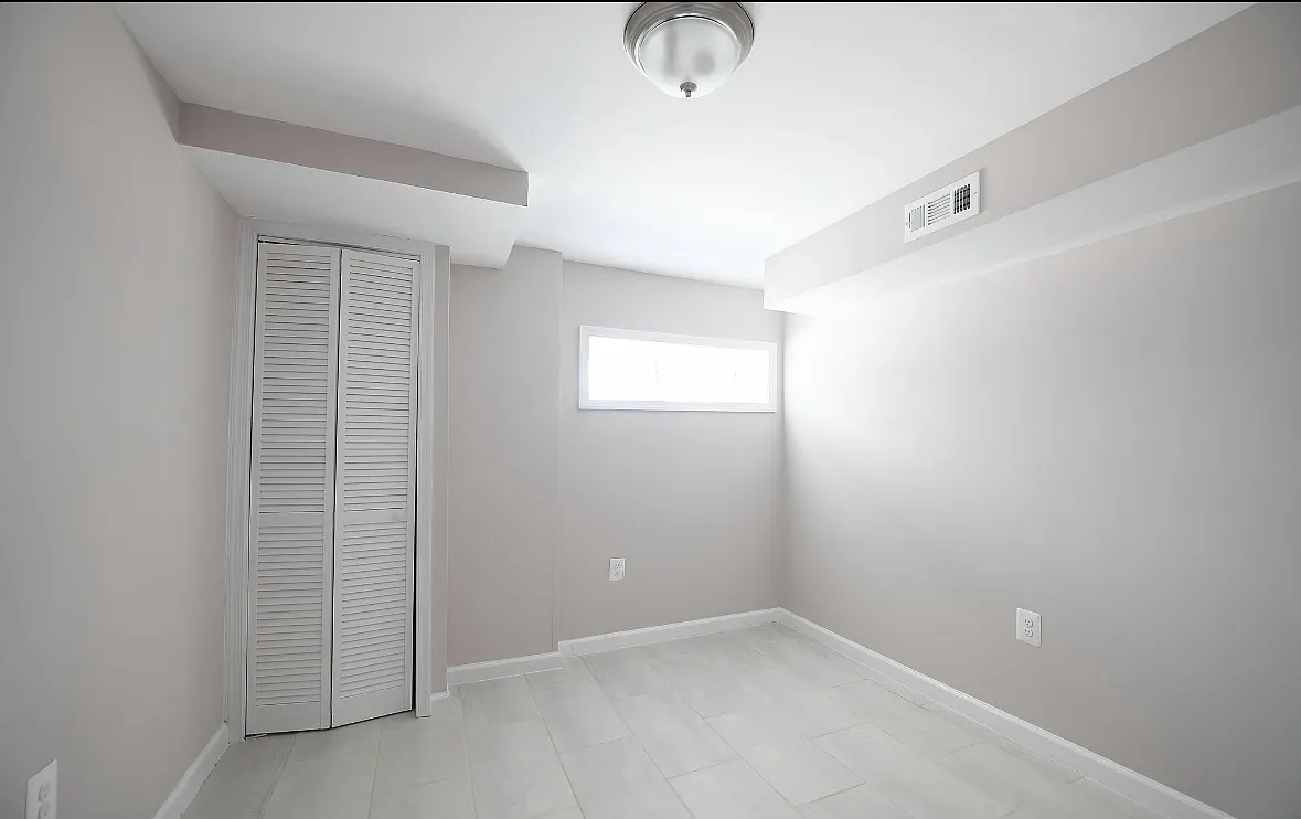 2200 Henneman Ave — Photo 3