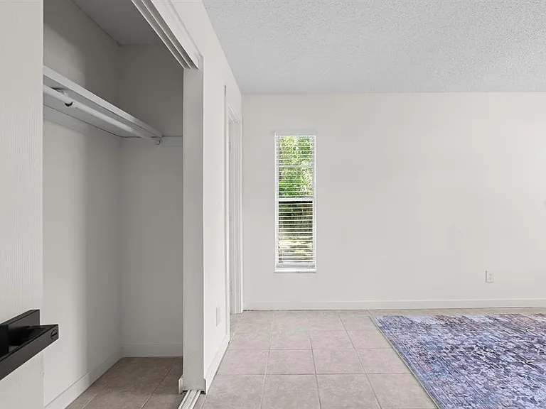 450 N Elmwood Point — Photo 10