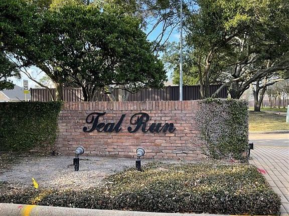 4th image of 4611 Twin Elm Dr