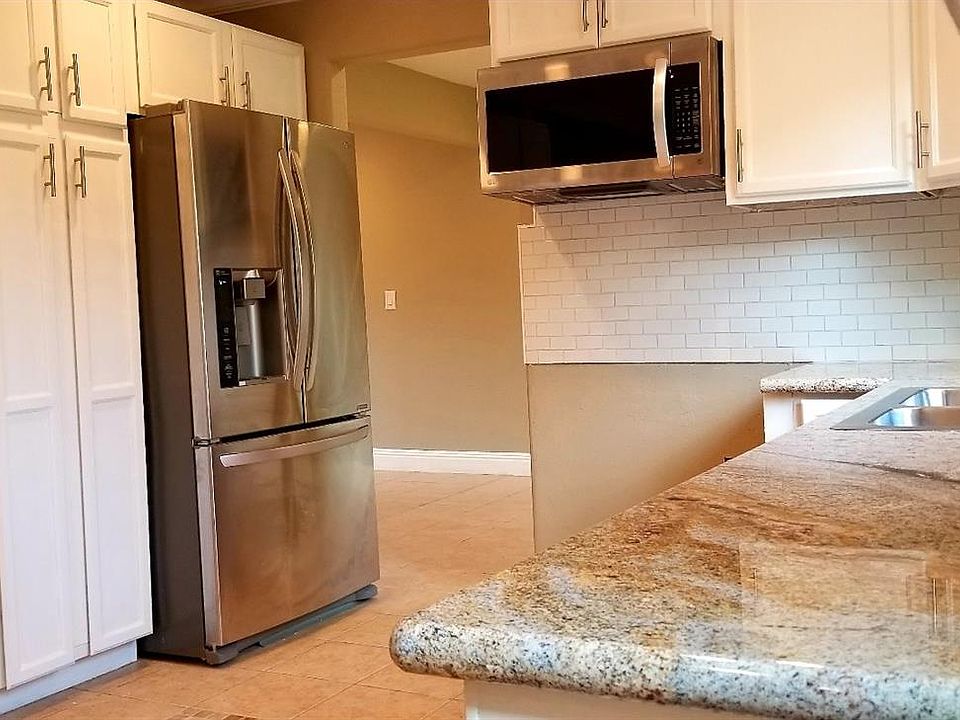 2nd image of 110 Gunnison Ave